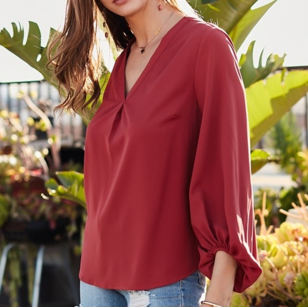 New Boutique Main Strip Blouse